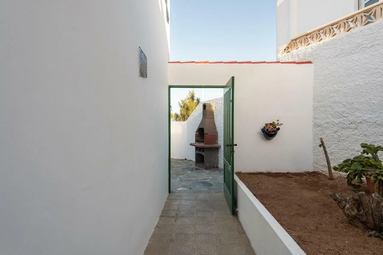 Vakantiehuis First Line Of The Beach La Garita